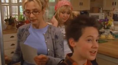 DailyDuff-dot-org_LizzieMcGuire-2x12BestDressedforMuchLess0277.jpg