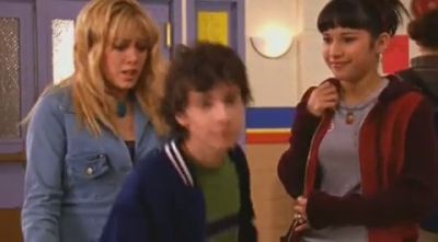 DailyDuff-dot-org_LizzieMcGuire-2x12BestDressedforMuchLess0548.jpg