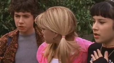 DailyDuff-dot-org_LizzieMcGuire-2x13YoureaGoodManLizzieMcGuire0570.jpg