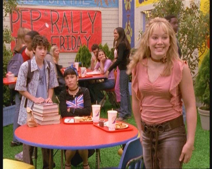 DailyDuff-dot-org_LizzieMcGuire-JustLikeLizzie0084.jpg DailyDuff-dot-org_LizzieMcGuire-JustLikeLizzie0084.jpg