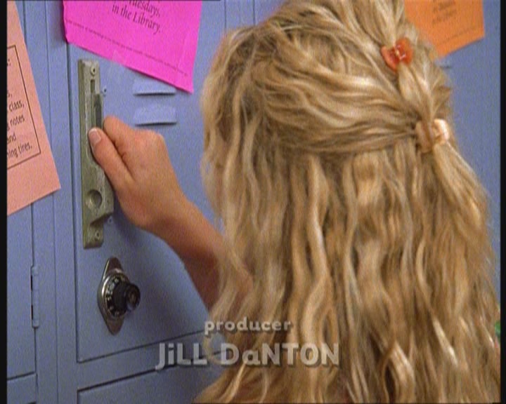 DailyDuff-dot-org_LizzieMcGuire-JustLikeLizzie0164.jpg DailyDuff-dot-org_LizzieMcGuire-JustLikeLizzie0164.jpg