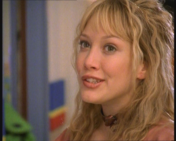 DailyDuff-dot-org_LizzieMcGuire-JustLikeLizzie0228.jpg