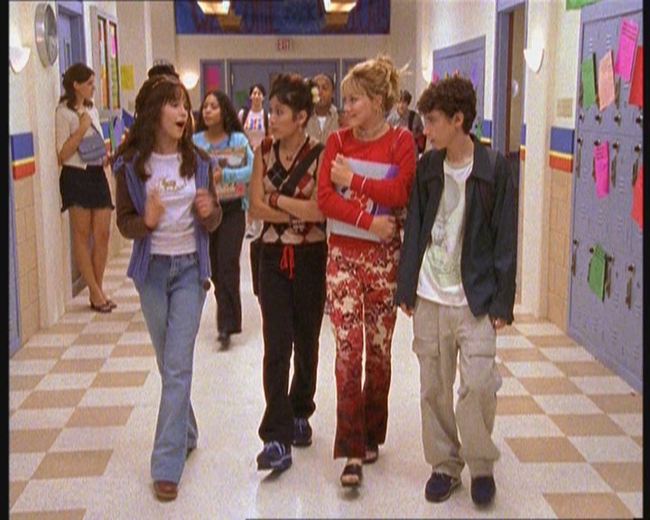 DailyDuff-dot-org_LizzieMcGuire-JustLikeLizzie0423.jpg