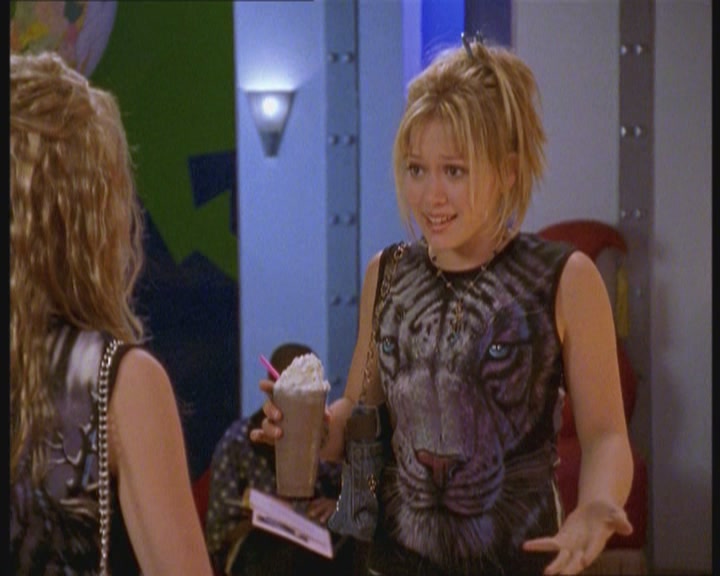 DailyDuff-dot-org_LizzieMcGuire-JustLikeLizzie0616.jpg