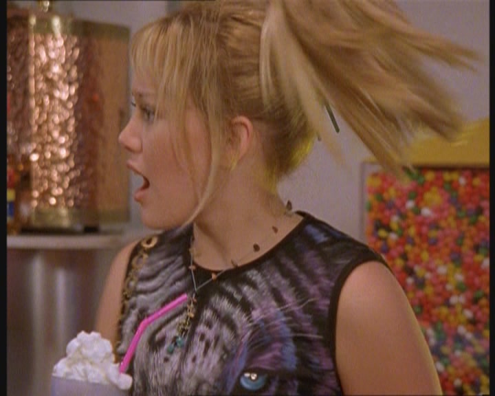 DailyDuff-dot-org_LizzieMcGuire-JustLikeLizzie0643.jpg