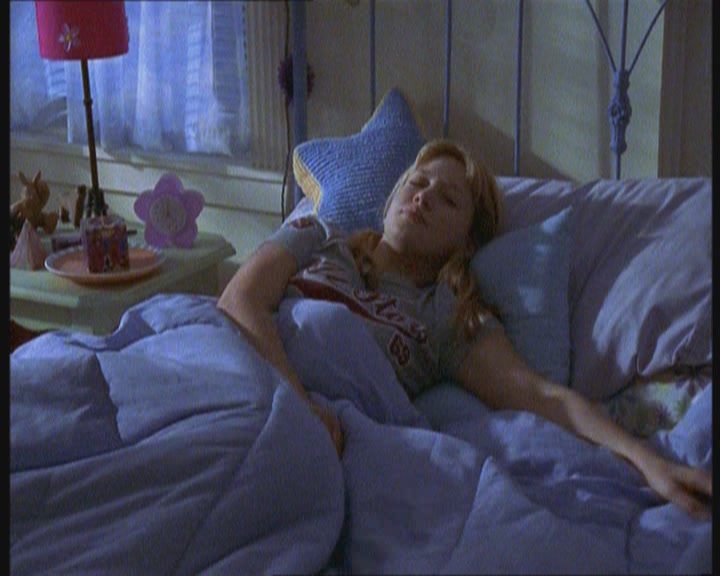 DailyDuff-dot-org_LizzieMcGuire-JustLikeLizzie0734.jpg