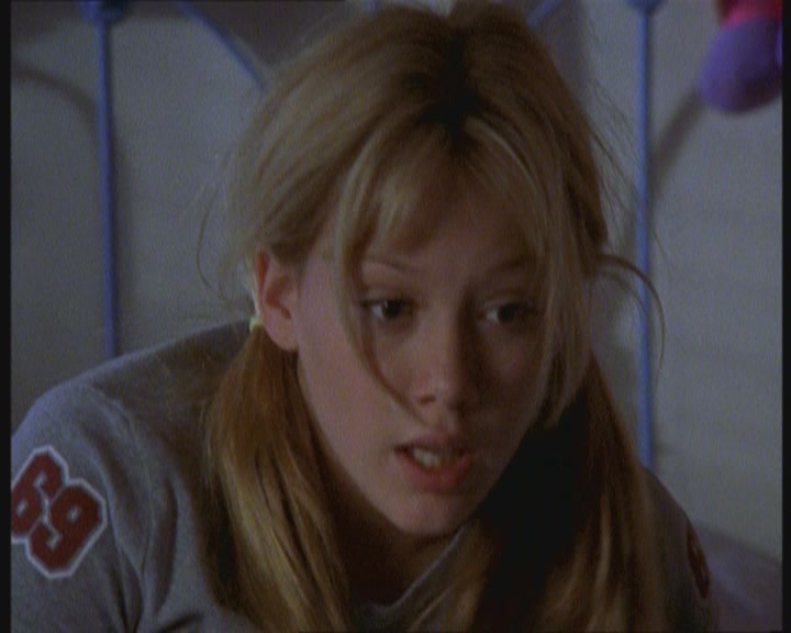 DailyDuff-dot-org_LizzieMcGuire-JustLikeLizzie0741.jpg
