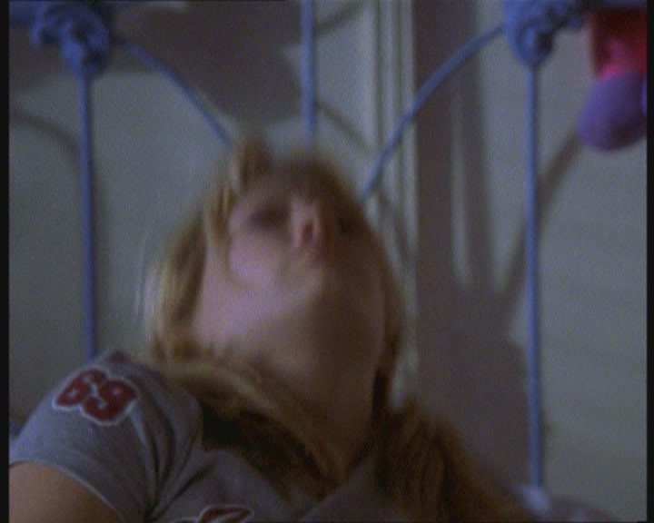 DailyDuff-dot-org_LizzieMcGuire-JustLikeLizzie0745.jpg