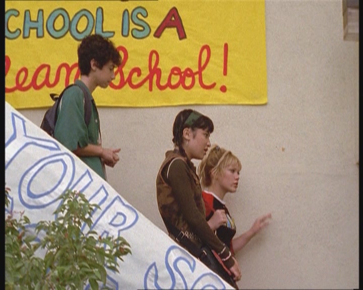 DailyDuff-dot-org_LizzieMcGuire-JustLikeLizzie0792.jpg