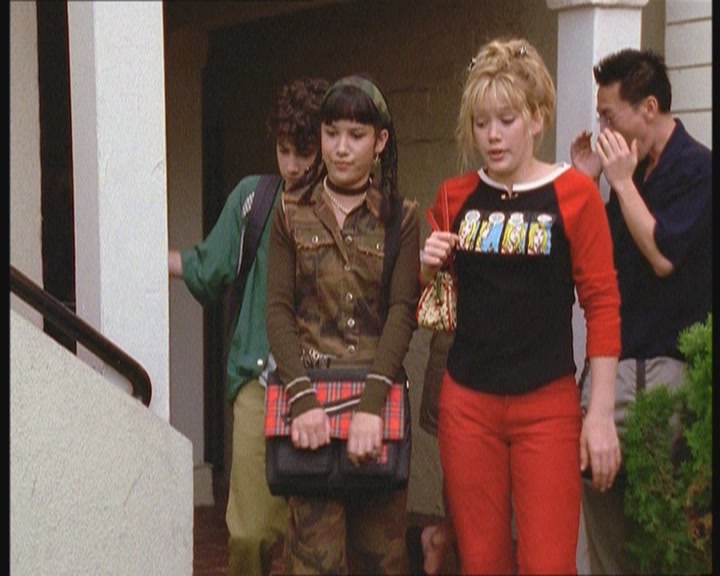 DailyDuff-dot-org_LizzieMcGuire-JustLikeLizzie0800.jpg