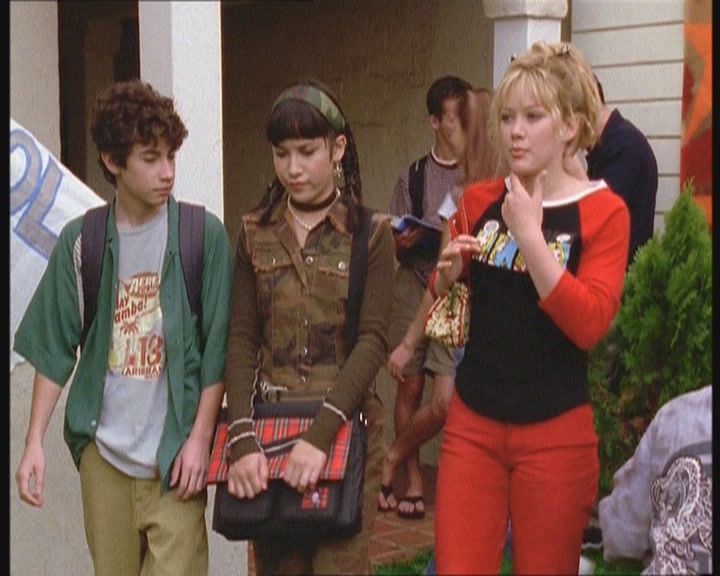 DailyDuff-dot-org_LizzieMcGuire-JustLikeLizzie0802.jpg