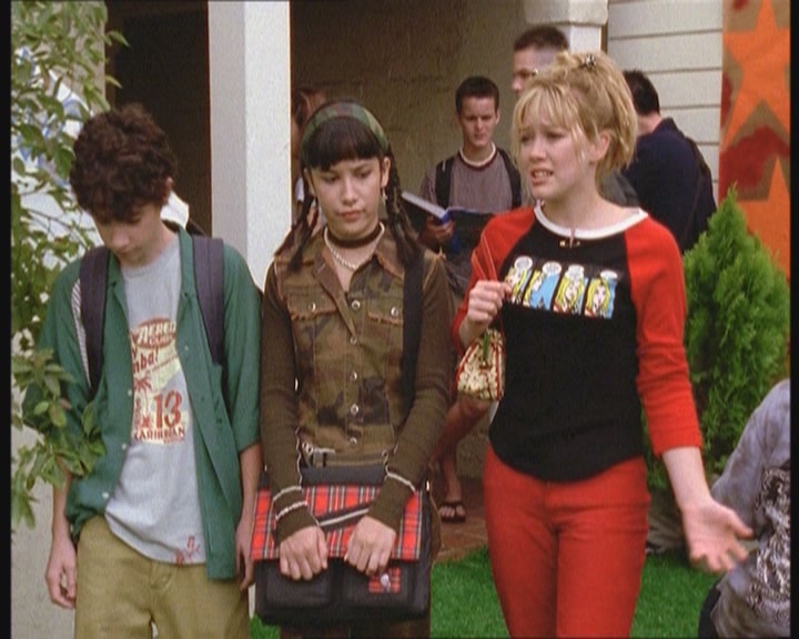 DailyDuff-dot-org_LizzieMcGuire-JustLikeLizzie0803.jpg