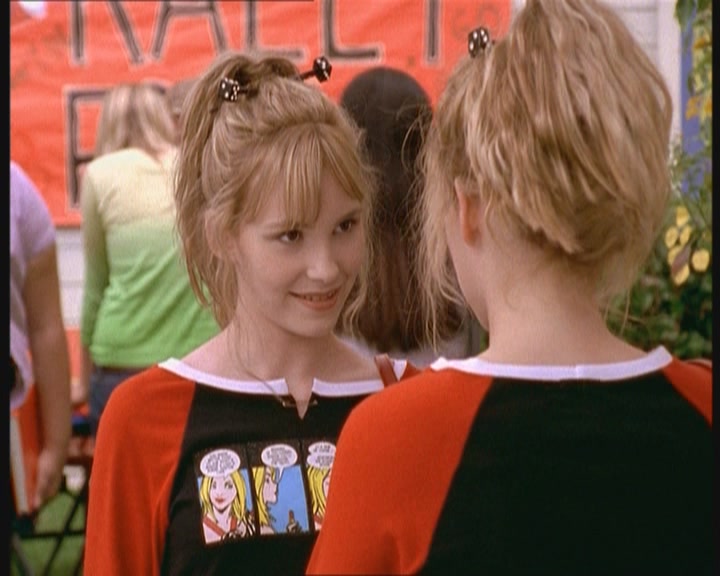 DailyDuff-dot-org_LizzieMcGuire-JustLikeLizzie0848.jpg