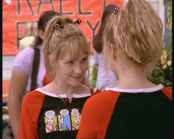 DailyDuff-dot-org_LizzieMcGuire-JustLikeLizzie0849.jpg DailyDuff-dot-org_LizzieMcGuire-JustLikeLizzie0849.jpg