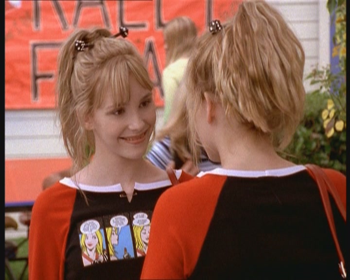 DailyDuff-dot-org_LizzieMcGuire-JustLikeLizzie0859.jpg