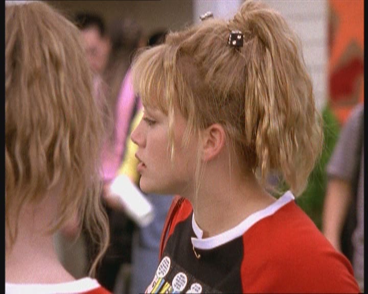 DailyDuff-dot-org_LizzieMcGuire-JustLikeLizzie0868.jpg