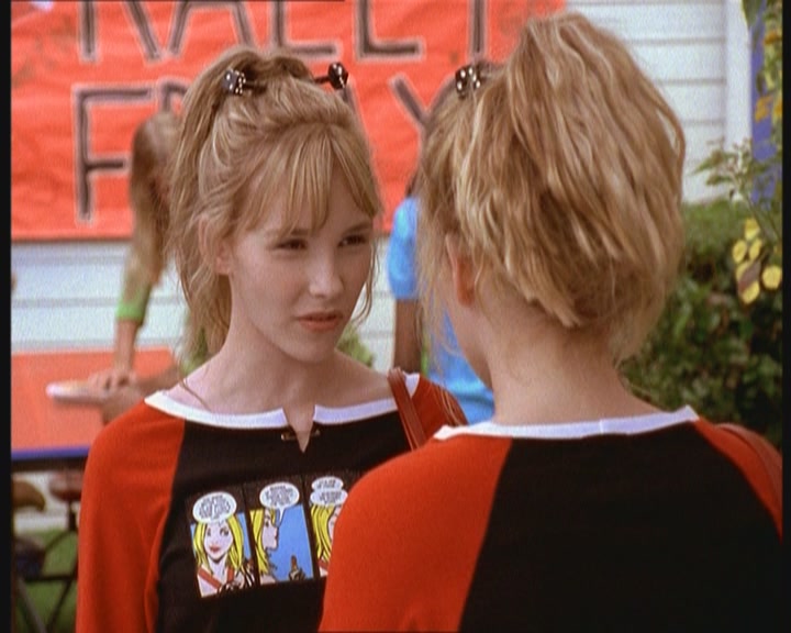 DailyDuff-dot-org_LizzieMcGuire-JustLikeLizzie0873.jpg