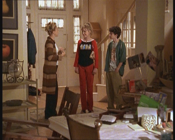 DailyDuff-dot-org_LizzieMcGuire-JustLikeLizzie0924.jpg