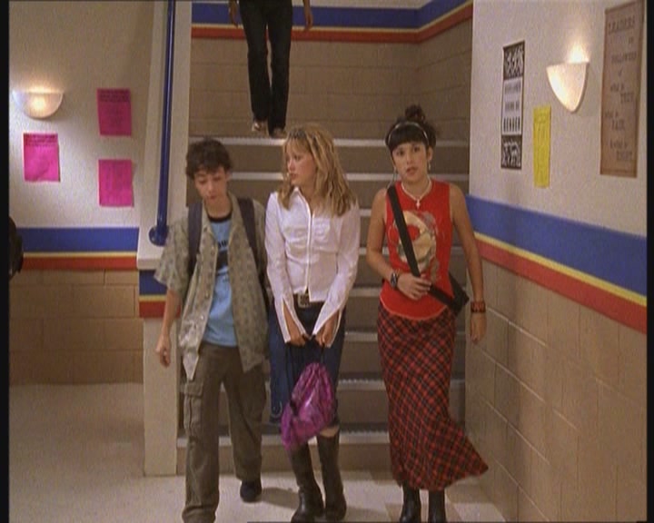DailyDuff-dot-org_LizzieMcGuire-JustLikeLizzie1110.jpg