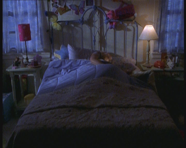 DailyDuff-dot-org_LizzieMcGuire-JustLikeLizzie1216.jpg