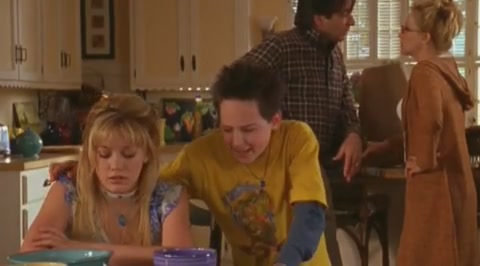 DailyDuff-dot-org_LizzieMcGuire-2x15LizzieIntheMiddle0403.jpg
