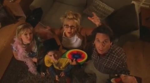 DailyDuff-dot-org_LizzieMcGuire-2x15LizzieIntheMiddle0517.jpg
