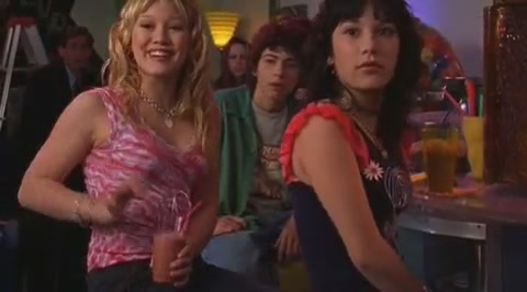 DailyDuff-dot-org_LizzieMcGuire-2x15LizzieIntheMiddle0612.jpg