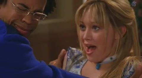 DailyDuff-dot-org_LizzieMcGuire-2x15LizzieIntheMiddle1205.jpg