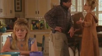 DailyDuff-dot-org_LizzieMcGuire-2x15LizzieIntheMiddle0413.jpg