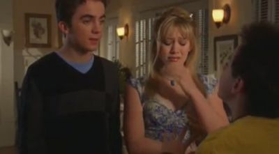 DailyDuff-dot-org_LizzieMcGuire-2x15LizzieIntheMiddle0473.jpg