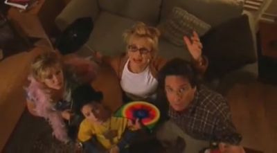 DailyDuff-dot-org_LizzieMcGuire-2x15LizzieIntheMiddle0516.jpg