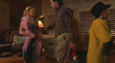 DailyDuff-dot-org_LizzieMcGuire-2x15LizzieIntheMiddle0533.jpg