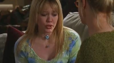 DailyDuff-dot-org_LizzieMcGuire-2x15LizzieIntheMiddle1019.jpg