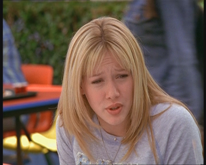 DailyDuff-dot-org_LizzieMcGuire-MovingUp0174.jpg DailyDuff-dot-org_LizzieMcGuire-MovingUp0174.jpg