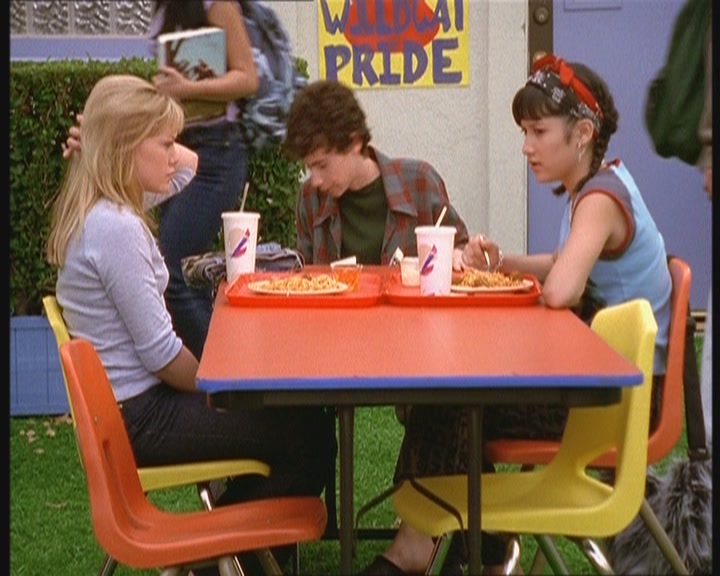 DailyDuff-dot-org_LizzieMcGuire-MovingUp0189.jpg DailyDuff-dot-org_LizzieMcGuire-MovingUp0189.jpg