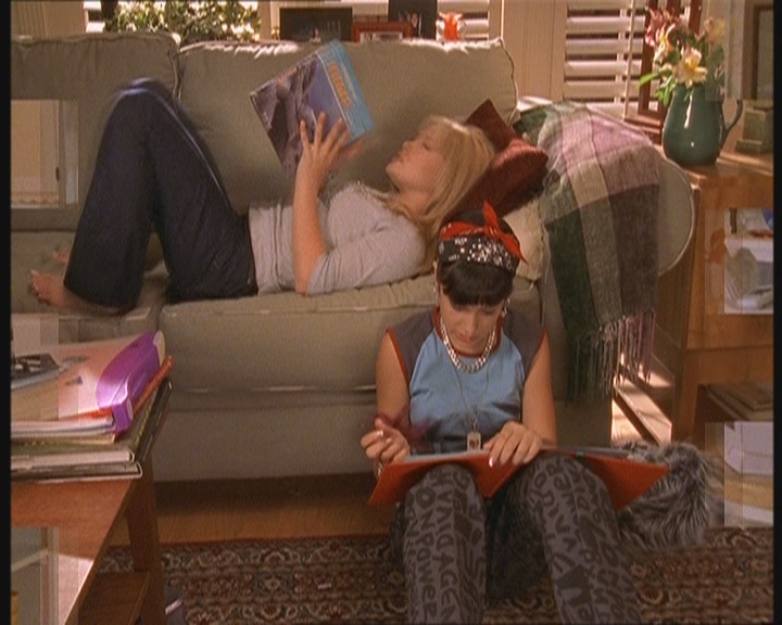 DailyDuff-dot-org_LizzieMcGuire-MovingUp0288.jpg DailyDuff-dot-org_LizzieMcGuire-MovingUp0288.jpg