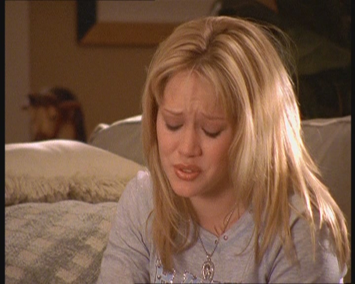 DailyDuff-dot-org_LizzieMcGuire-MovingUp0307.jpg DailyDuff-dot-org_LizzieMcGuire-MovingUp0307.jpg