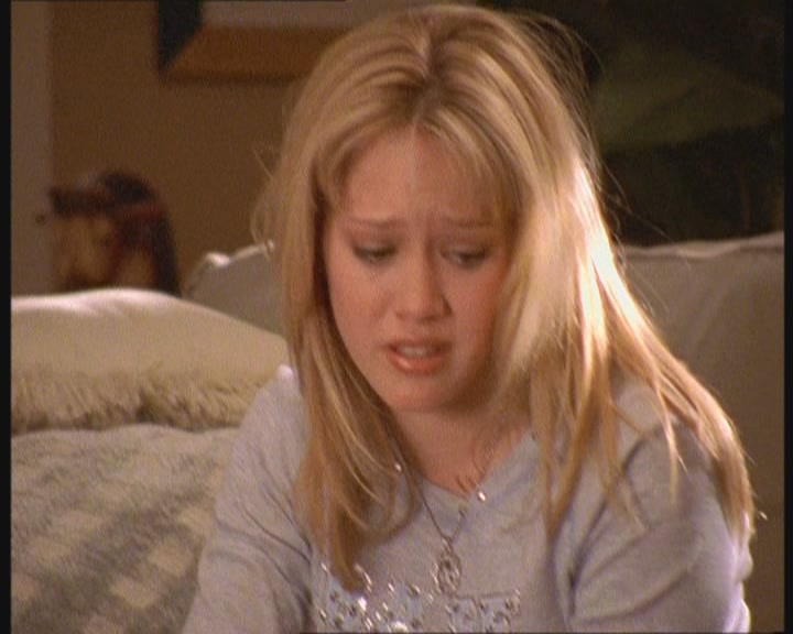 DailyDuff-dot-org_LizzieMcGuire-MovingUp0308.jpg DailyDuff-dot-org_LizzieMcGuire-MovingUp0308.jpg