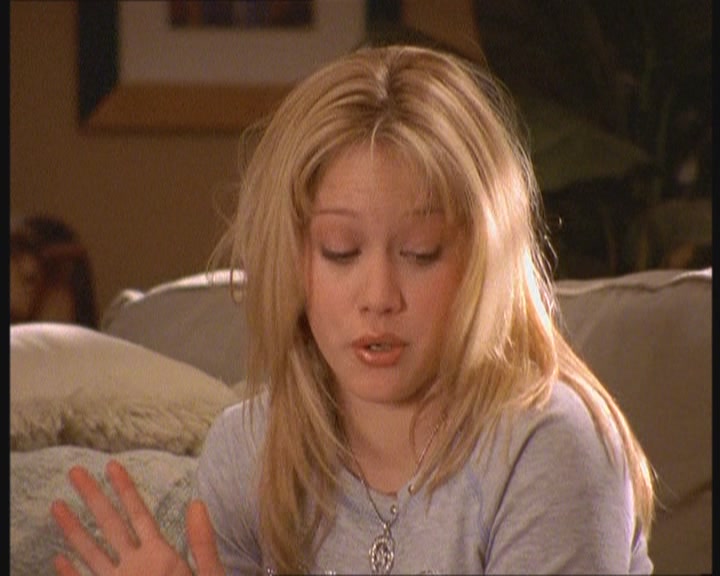 DailyDuff-dot-org_LizzieMcGuire-MovingUp0329.jpg DailyDuff-dot-org_LizzieMcGuire-MovingUp0329.jpg