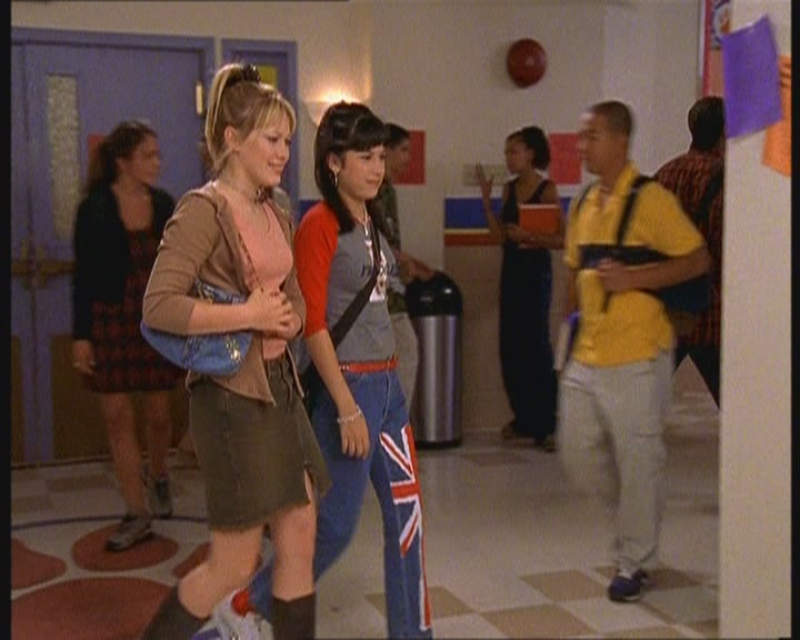 DailyDuff-dot-org_LizzieMcGuire-MovingUp0421.jpg DailyDuff-dot-org_LizzieMcGuire-MovingUp0421.jpg