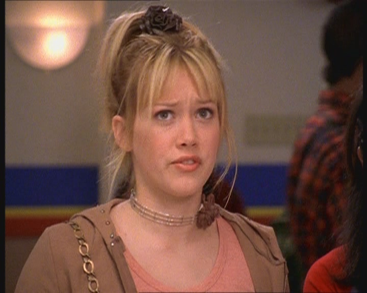 DailyDuff-dot-org_LizzieMcGuire-MovingUp0445.jpg DailyDuff-dot-org_LizzieMcGuire-MovingUp0445.jpg