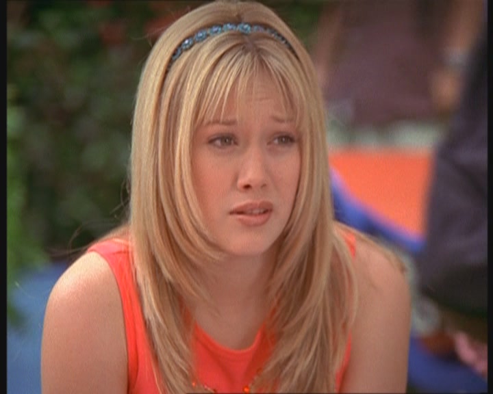 DailyDuff-dot-org_LizzieMcGuire-MovingUp0642.jpg DailyDuff-dot-org_LizzieMcGuire-MovingUp0642.jpg