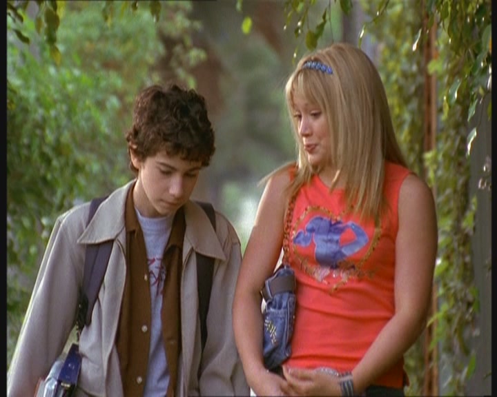 DailyDuff-dot-org_LizzieMcGuire-MovingUp0722.jpg DailyDuff-dot-org_LizzieMcGuire-MovingUp0722.jpg