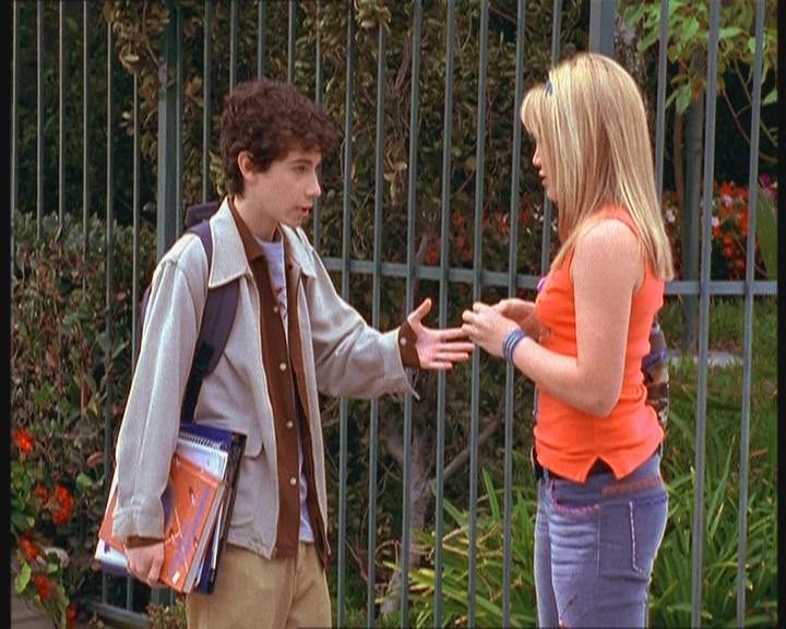 DailyDuff-dot-org_LizzieMcGuire-MovingUp0753.jpg DailyDuff-dot-org_LizzieMcGuire-MovingUp0753.jpg