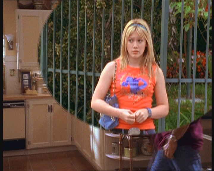 DailyDuff-dot-org_LizzieMcGuire-MovingUp0765.jpg DailyDuff-dot-org_LizzieMcGuire-MovingUp0765.jpg