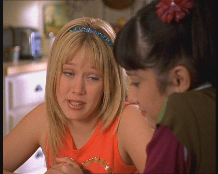 DailyDuff-dot-org_LizzieMcGuire-MovingUp0948.jpg DailyDuff-dot-org_LizzieMcGuire-MovingUp0948.jpg