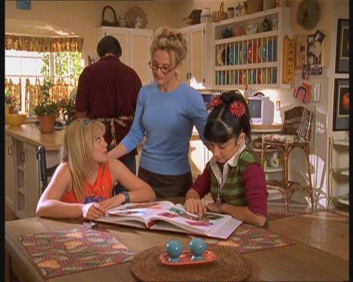 DailyDuff-dot-org_LizzieMcGuire-MovingUp0980.jpg DailyDuff-dot-org_LizzieMcGuire-MovingUp0980.jpg