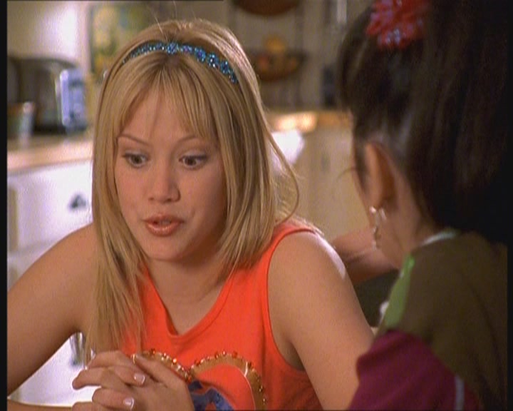 DailyDuff-dot-org_LizzieMcGuire-MovingUp0986.jpg DailyDuff-dot-org_LizzieMcGuire-MovingUp0986.jpg