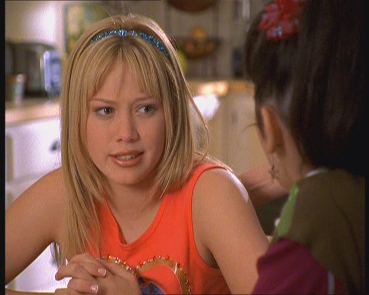 DailyDuff-dot-org_LizzieMcGuire-MovingUp0987.jpg DailyDuff-dot-org_LizzieMcGuire-MovingUp0987.jpg