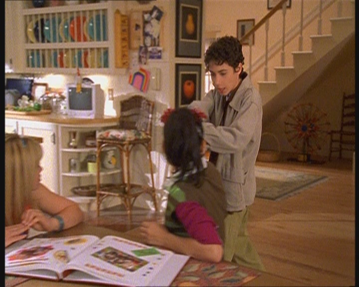 DailyDuff-dot-org_LizzieMcGuire-MovingUp1054.jpg DailyDuff-dot-org_LizzieMcGuire-MovingUp1054.jpg